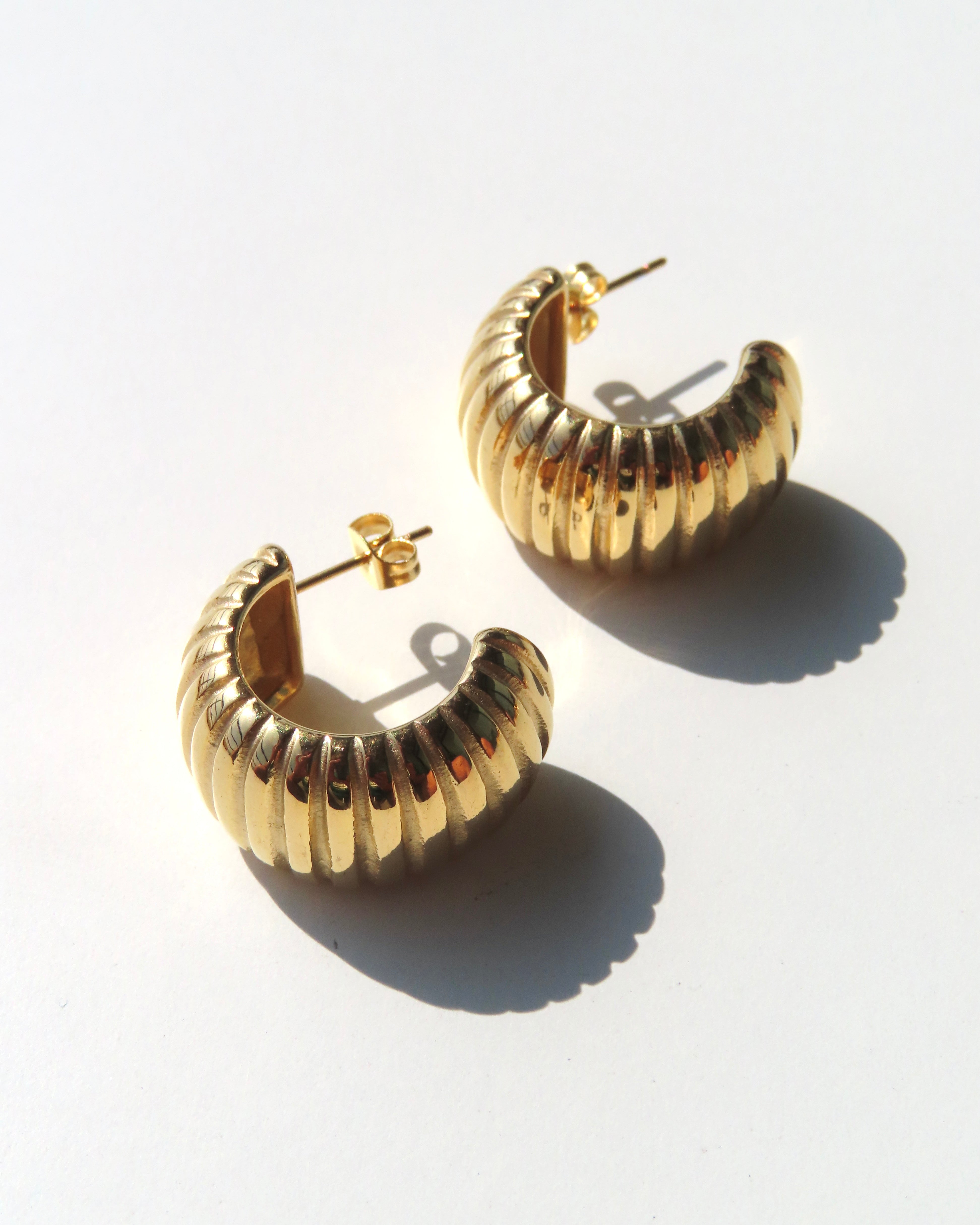 Yves Hoops - Gold