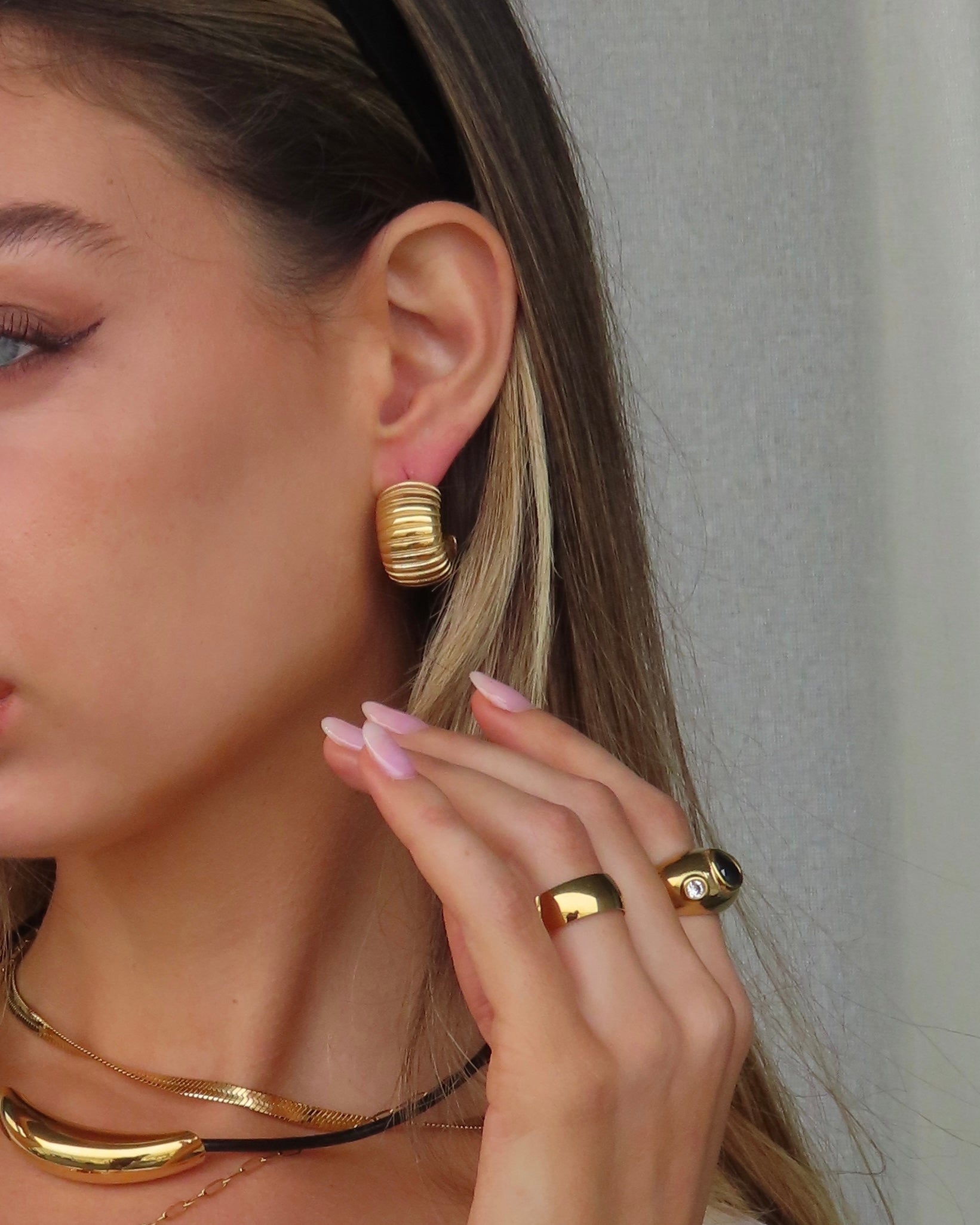 Yves Hoops - Gold
