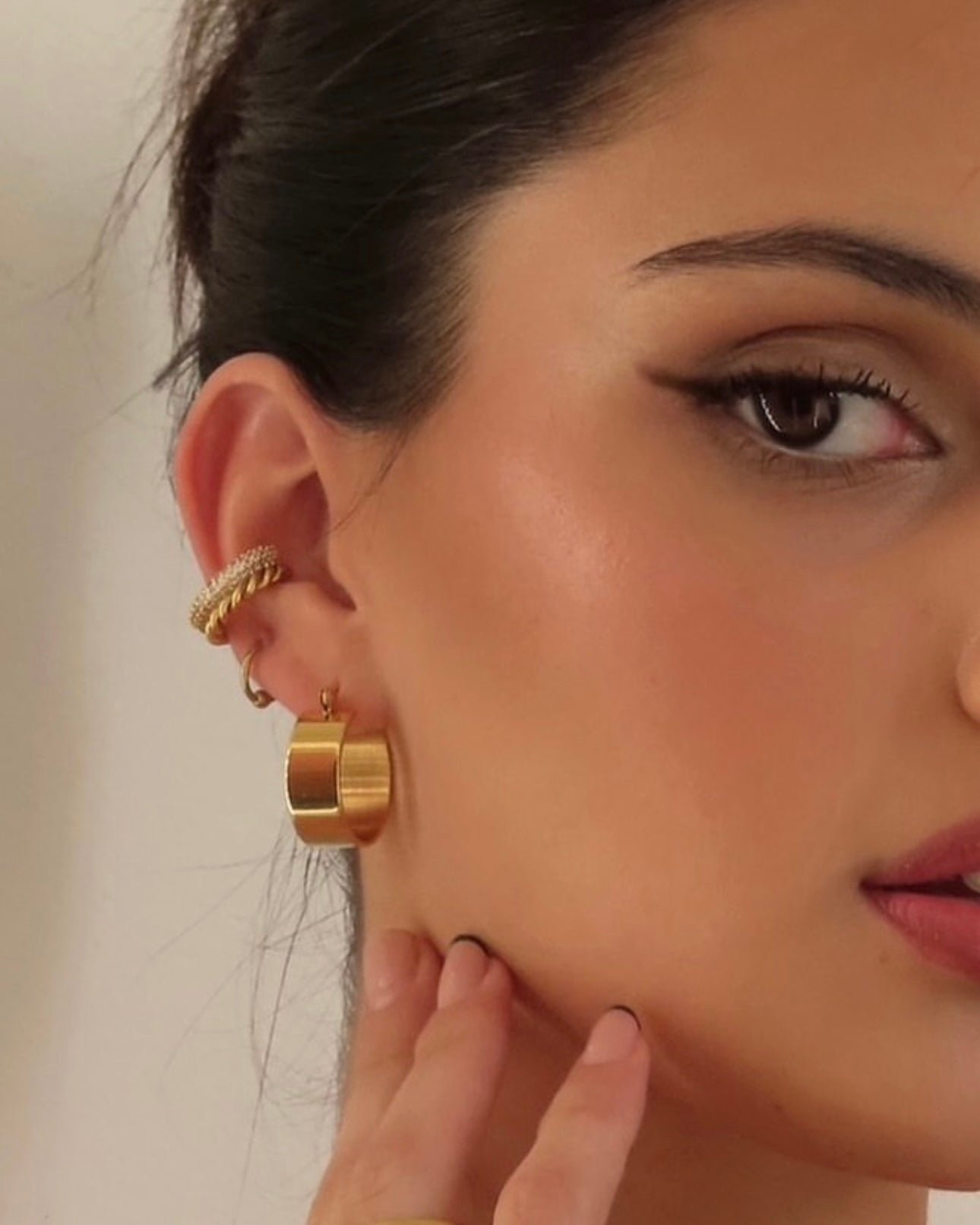 Pavé Ear Cuff - Gold