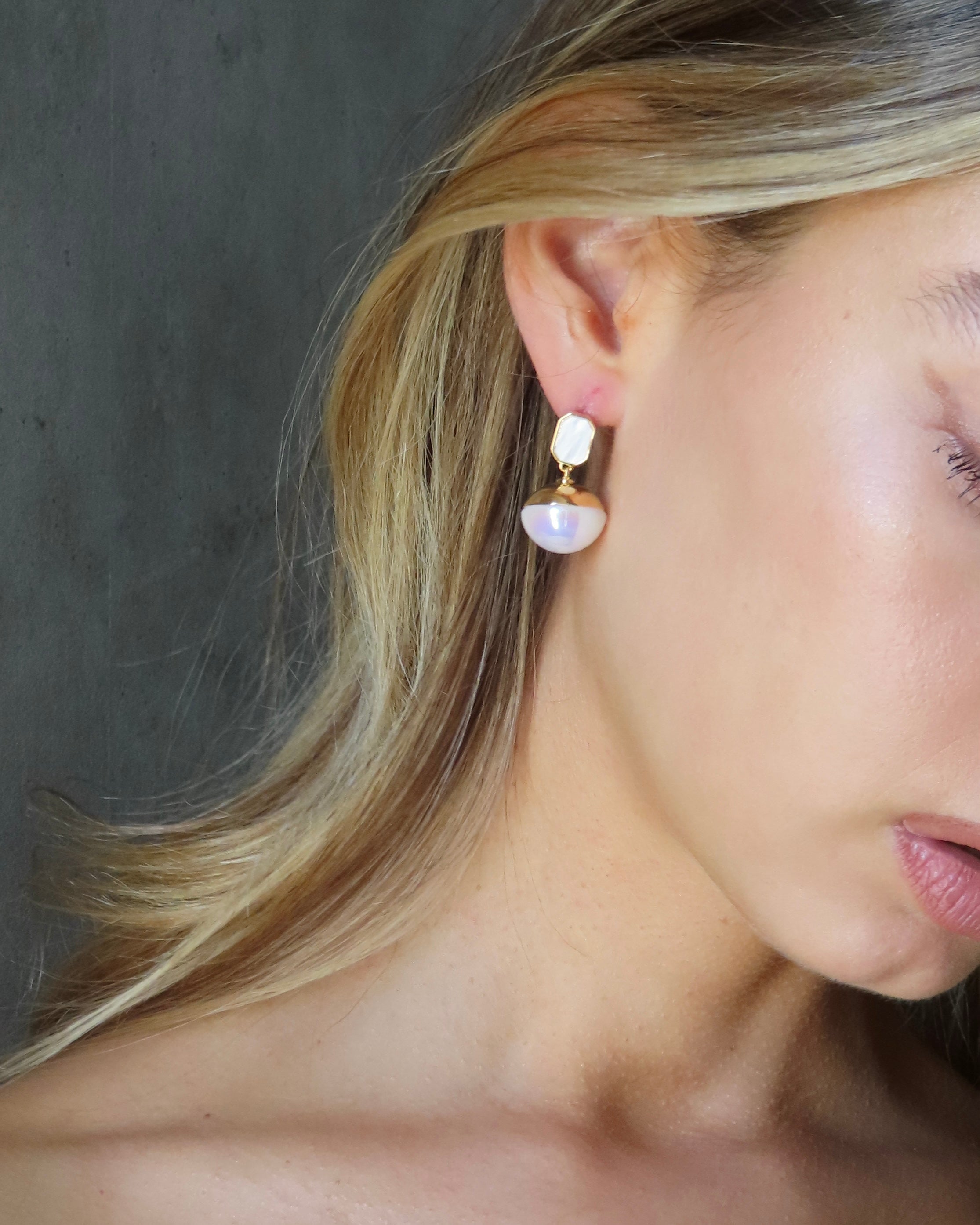 Ophel Pearl Earrings