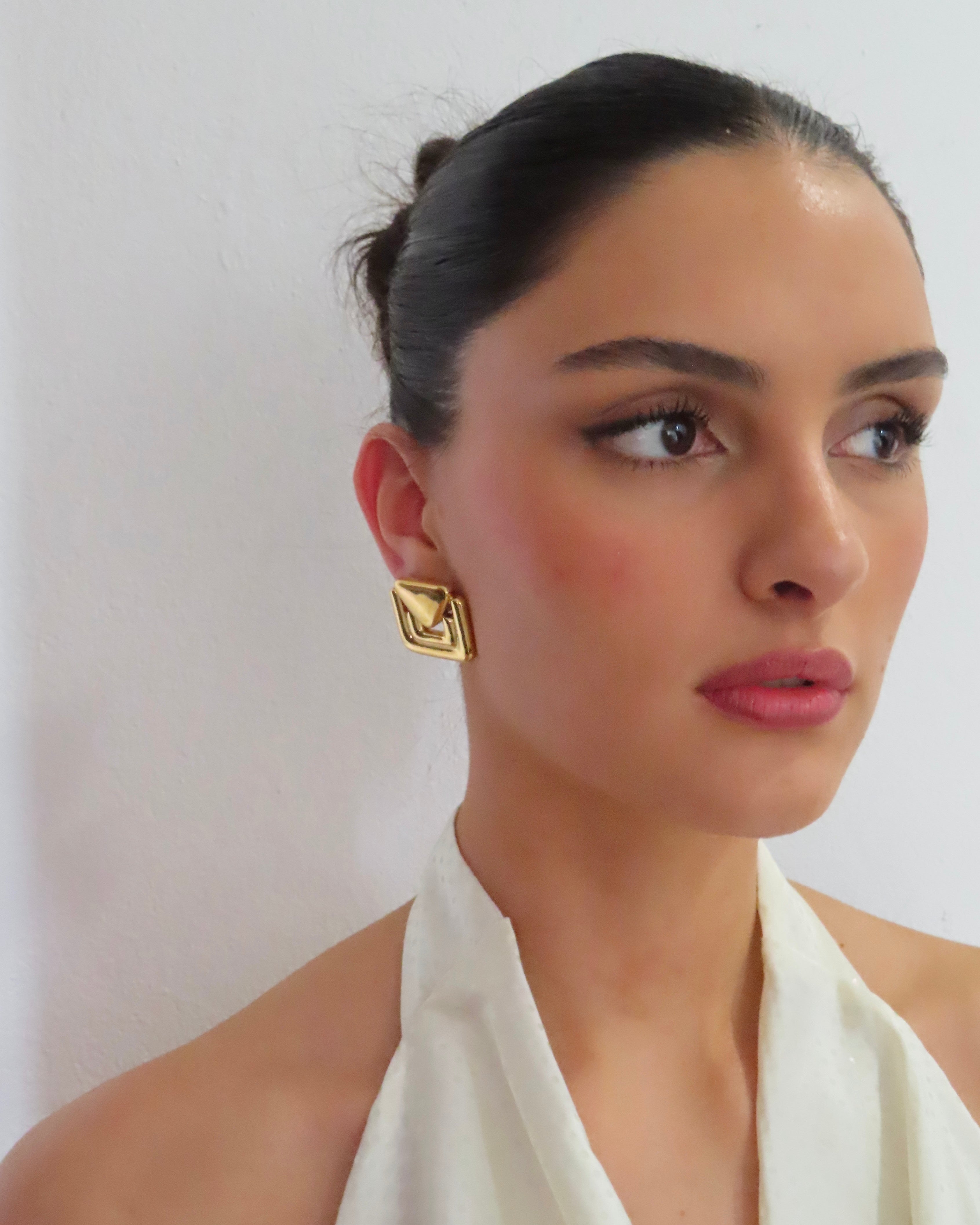 Rhey Earrings