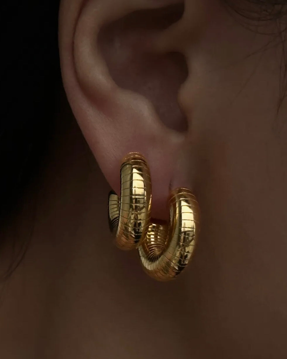 Ribbed Hoops