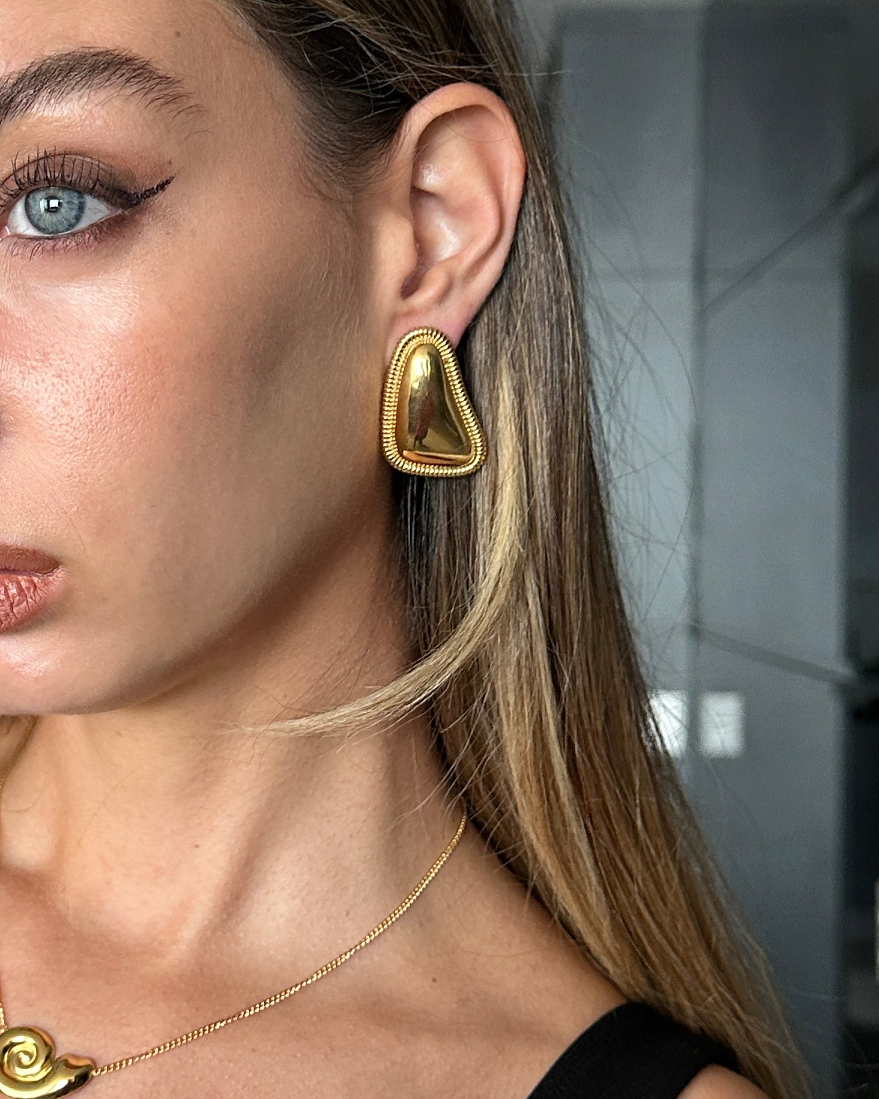 Jerry Earrings - Gold