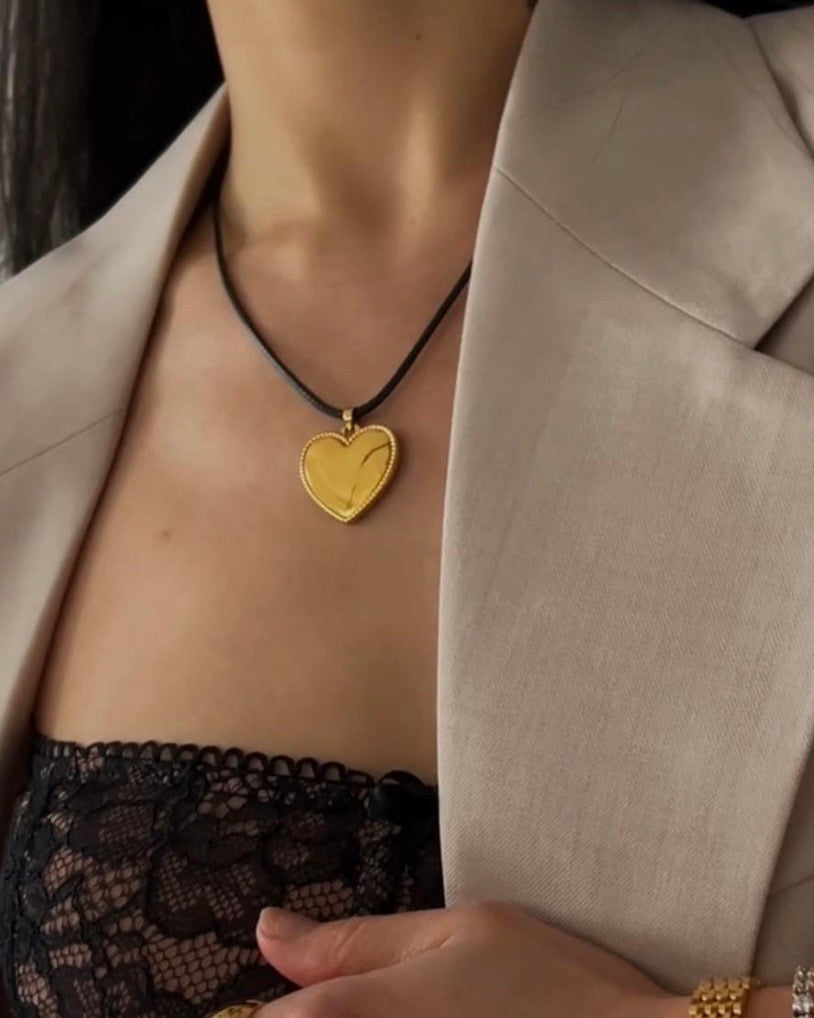 Solace Heart Necklace - Black