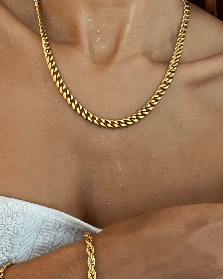 Classic Vintage Necklace